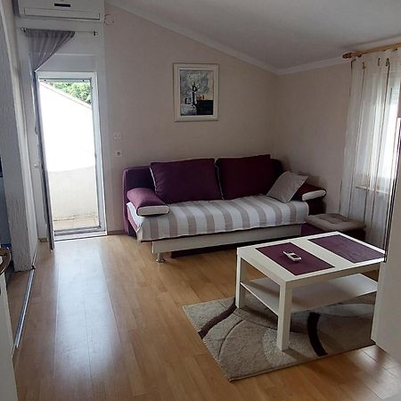 Apartman Jelena Vir Bagian luar foto